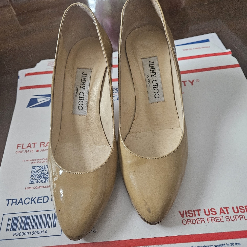 Jimmy Choo London Patent Beige Pumps 34.5